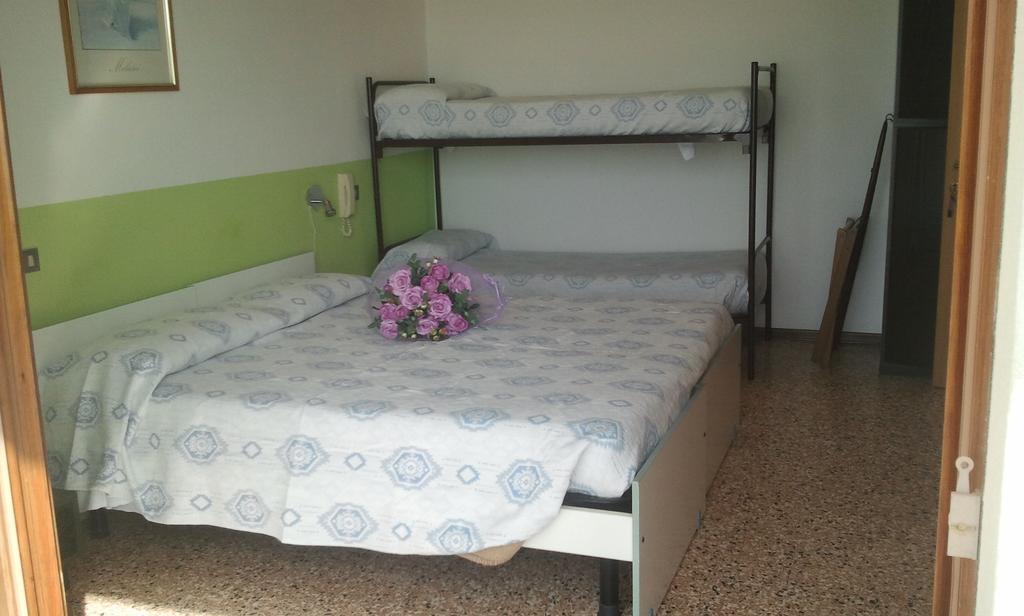 Villa Garda Lido di Jesolo Phòng bức ảnh