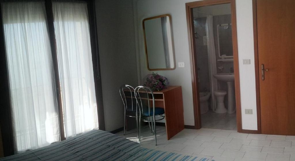 Villa Garda Lido di Jesolo Phòng bức ảnh