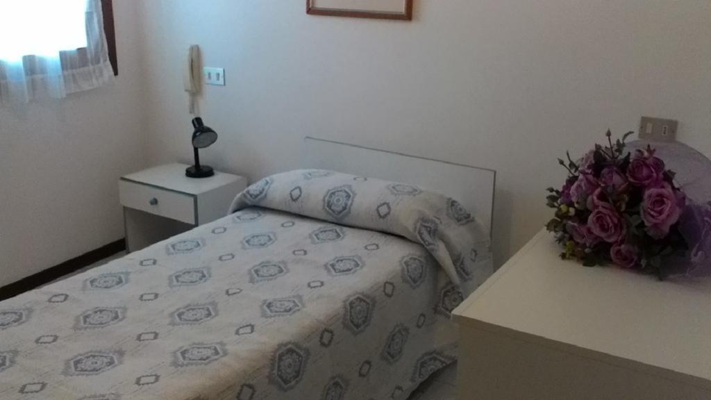 Villa Garda Lido di Jesolo Phòng bức ảnh